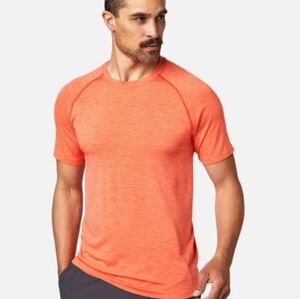 Rhone Reign Tech Workout Athletic Gym Shirt Orange Men's M
